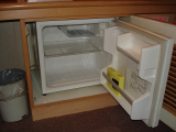 デスク下の冷蔵庫